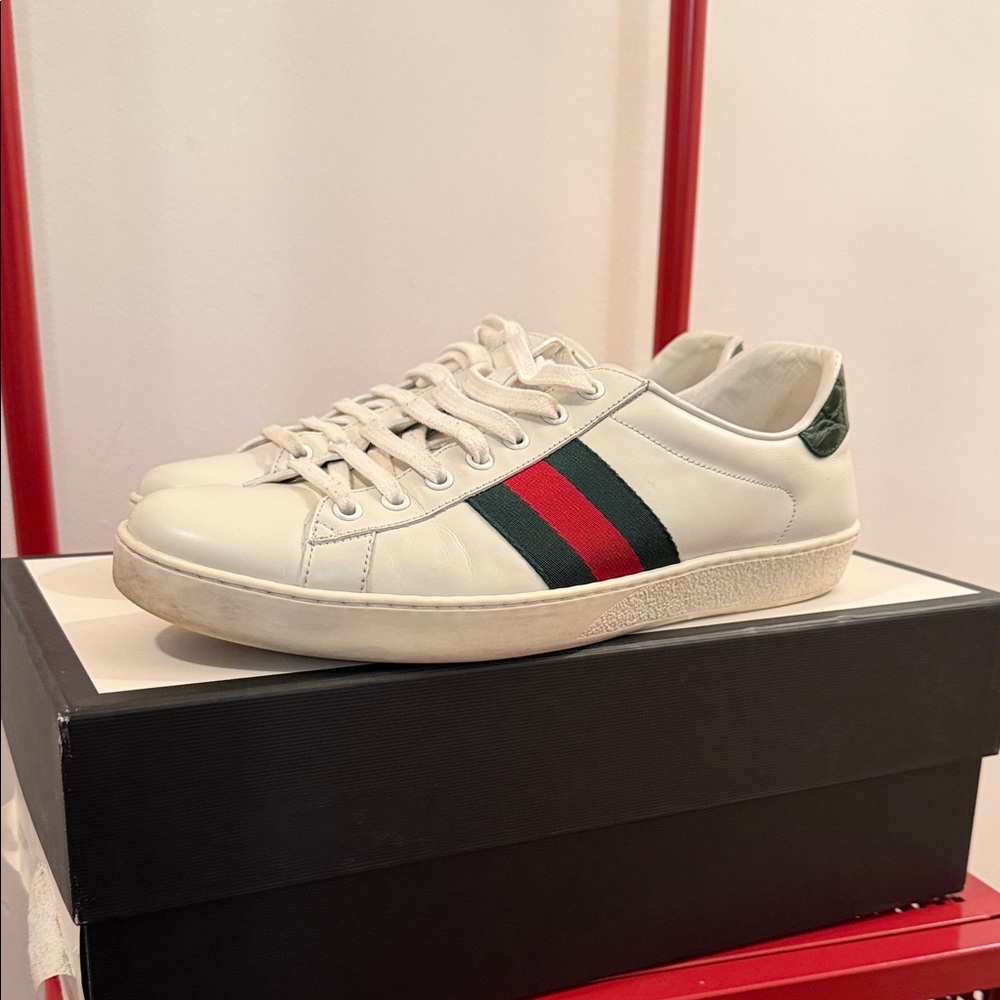 Gucci White Sneakers with Green and Red Accents